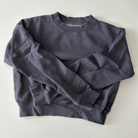Aritzia tna cropped crewneck in grey - Picture 1 of 2